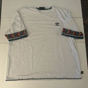 Pharrell Williams X Adidas Collab Men’s XL Shirt